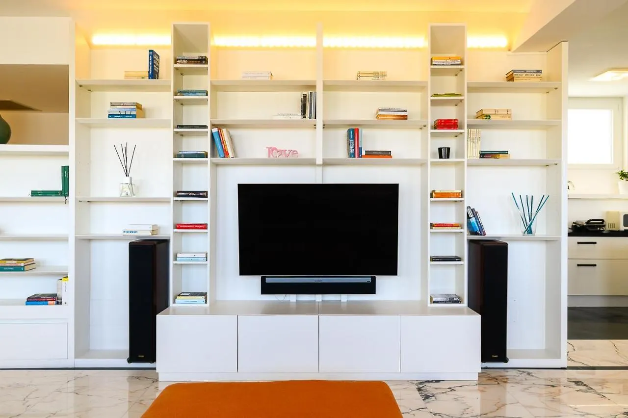 Appartement Peaceful Penthouse With Garage By Ndp Rent à Rome