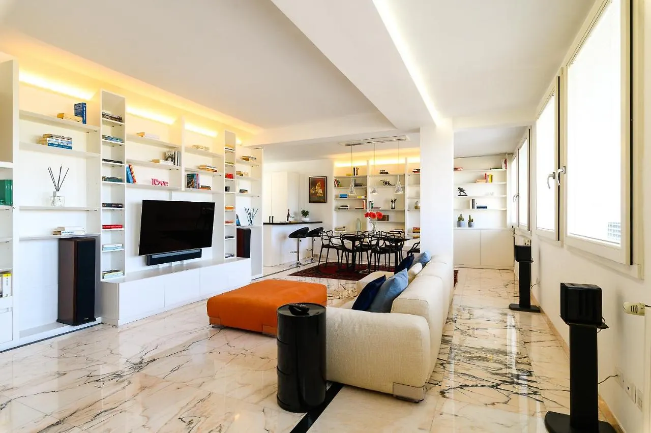 Appartement Peaceful Penthouse With Garage By Ndp Rent à Rome Italie