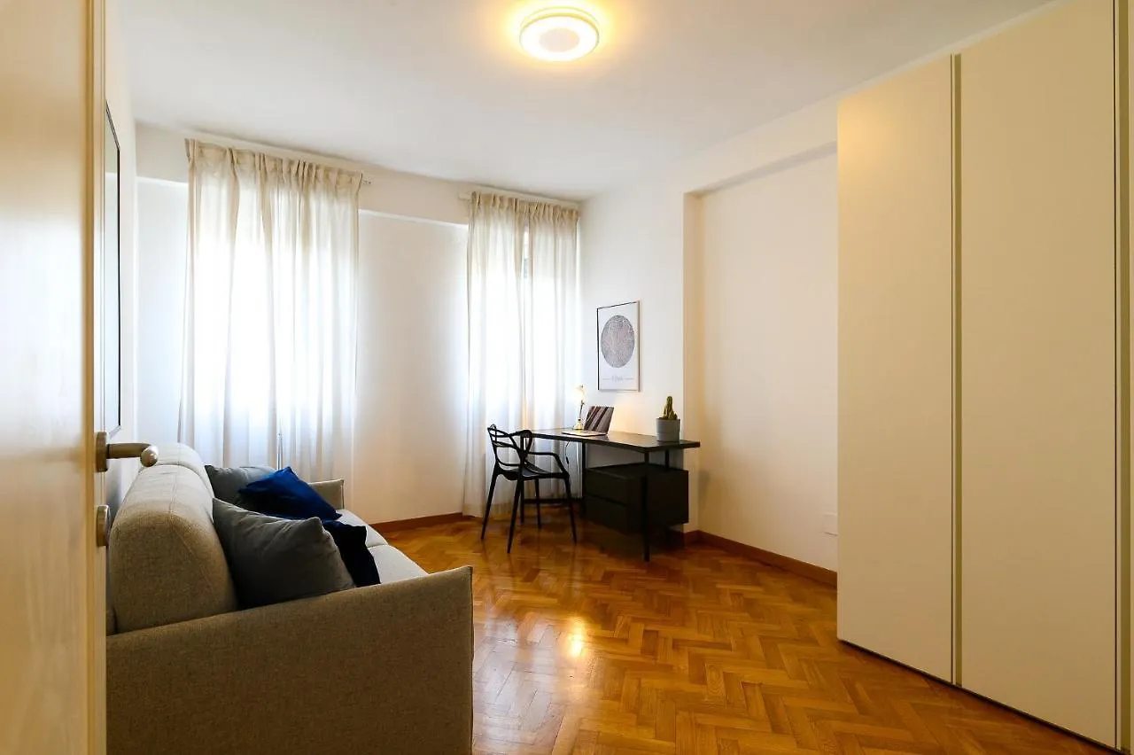 Appartement Peaceful Penthouse With Garage By Ndp Rent à Rome Italie
